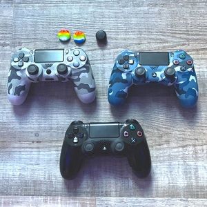 PS4 Controllers